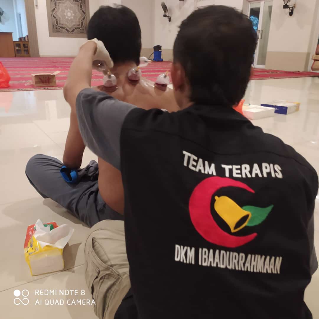 Terapis Bekam dari Internal Perusahaan