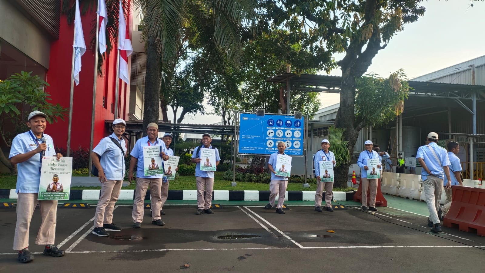 Rishou pagi untuk mengingatkan jamaah 