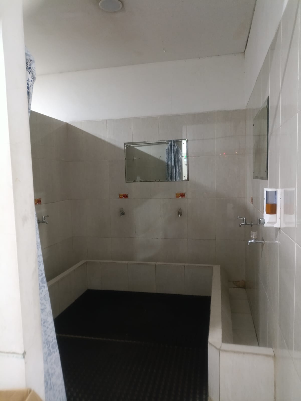 Mematikan Lampu saat istrihat